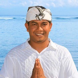 Фото Ари Кетут