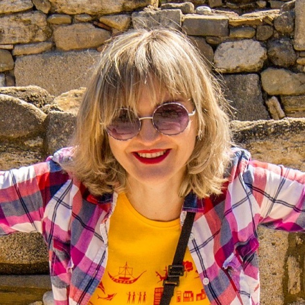 Фото Афина Археолог