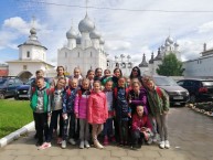 С группой в Ростове Великом. Берём в работу экскурсии на автобусах профессионально и с удовольствием