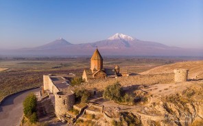 Фото Однодневный тур с гид водителем Армен Егиазарян . Хор-Вирап- Арени- Нораванк