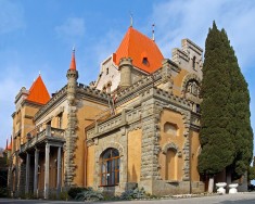 Фото «Романтика крымских имений: Утес, Карасан и панорамы Болгатуры»