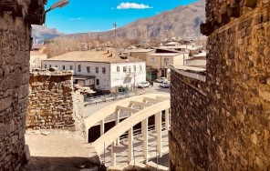 Photo The beauty of the mountain village - the village of Akhty